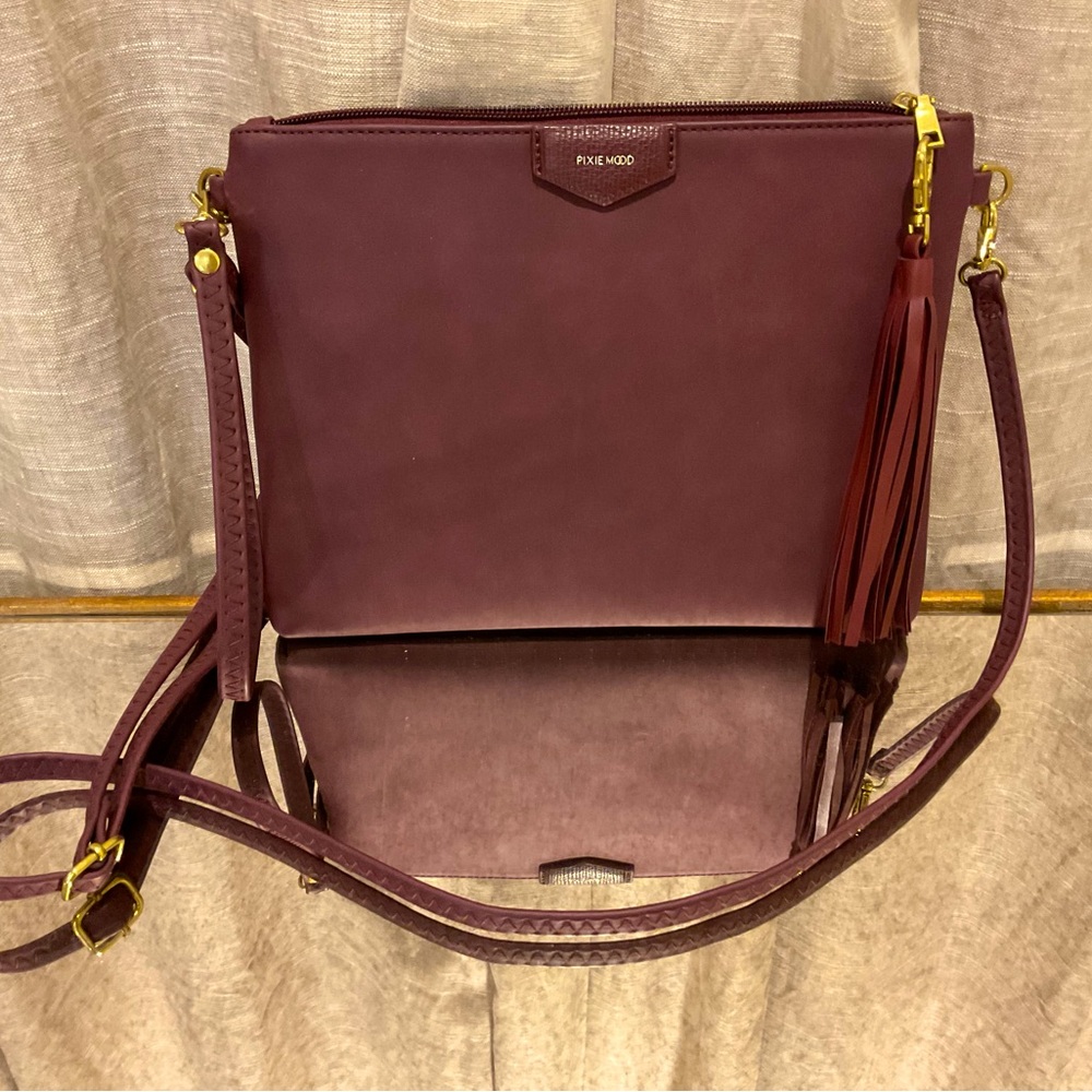 Crossbody Purse (Thin, lightweight, like new)